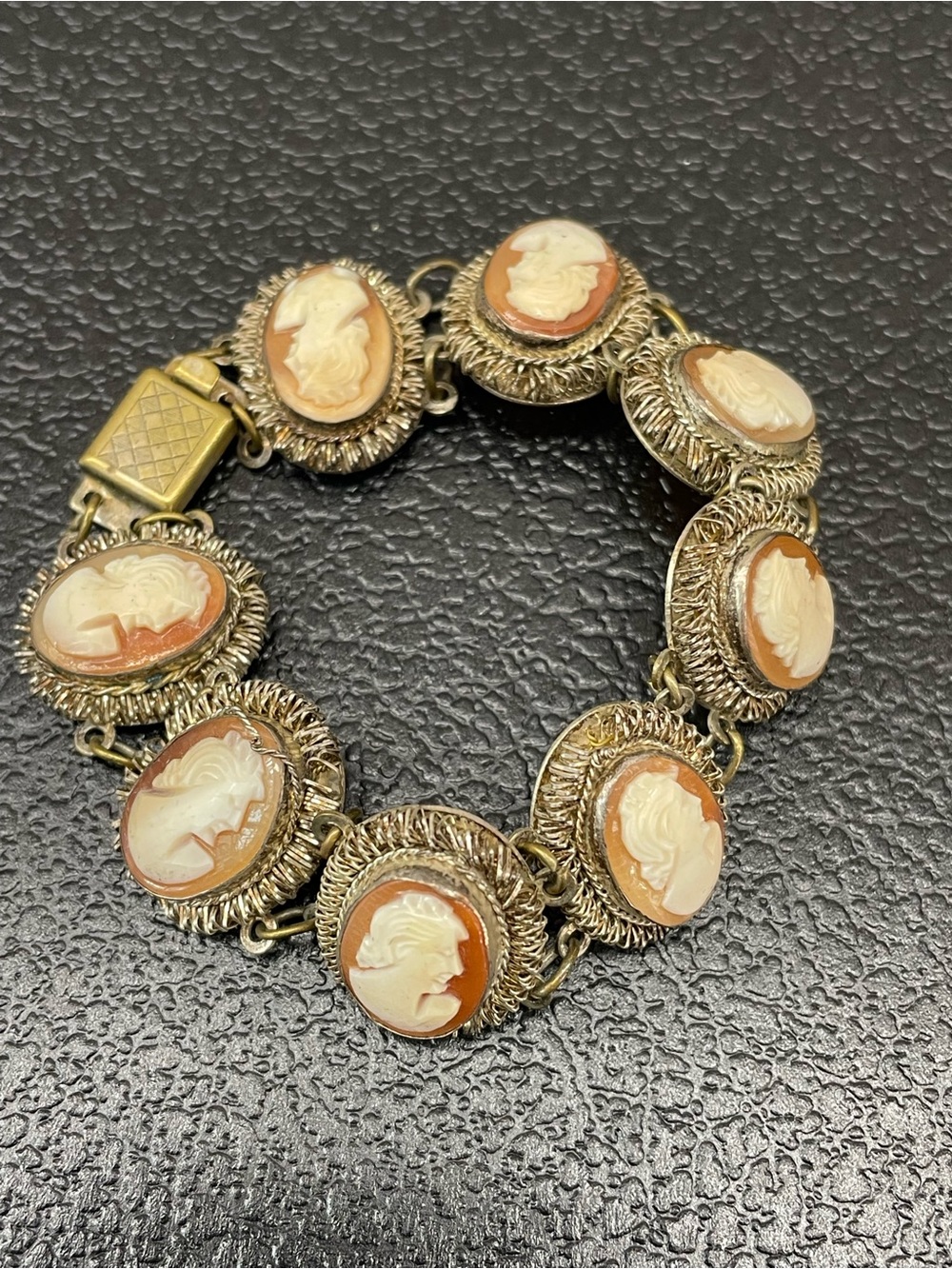 Vintage Cameo Link Bracelet in Cream and Brown